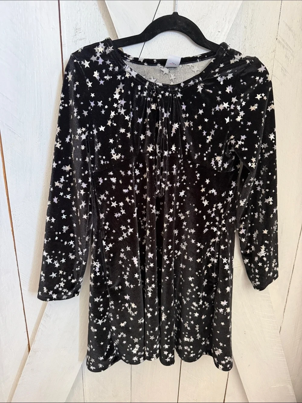Old Navy Black Velvet-Look Long Sleeve Dress with White Star Print